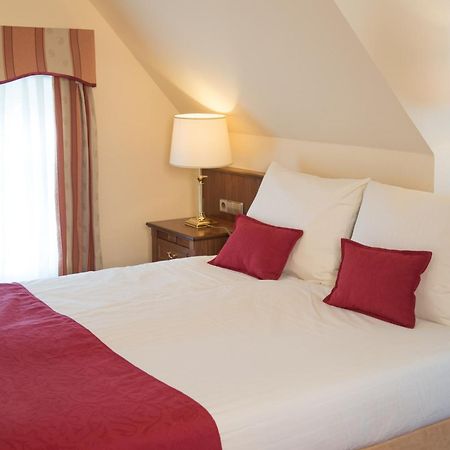 Landhotel Zum Hessenpark Neu-Anspach Exterior photo